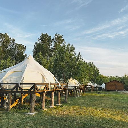 Hotel Zaga Zaga Sat Tecuci Zewnętrze zdjęcie