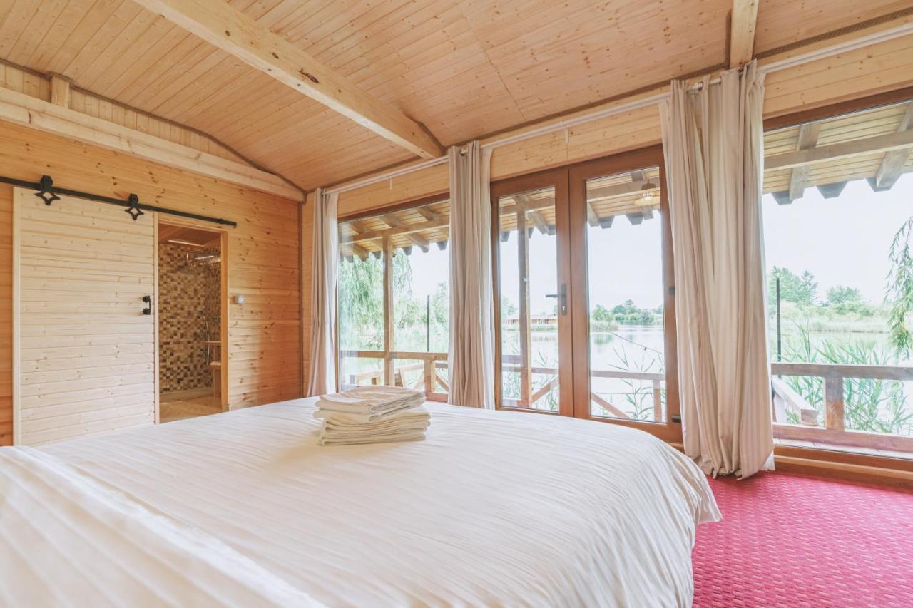 Hotel Zaga Zaga Sat Tecuci Zewnętrze zdjęcie