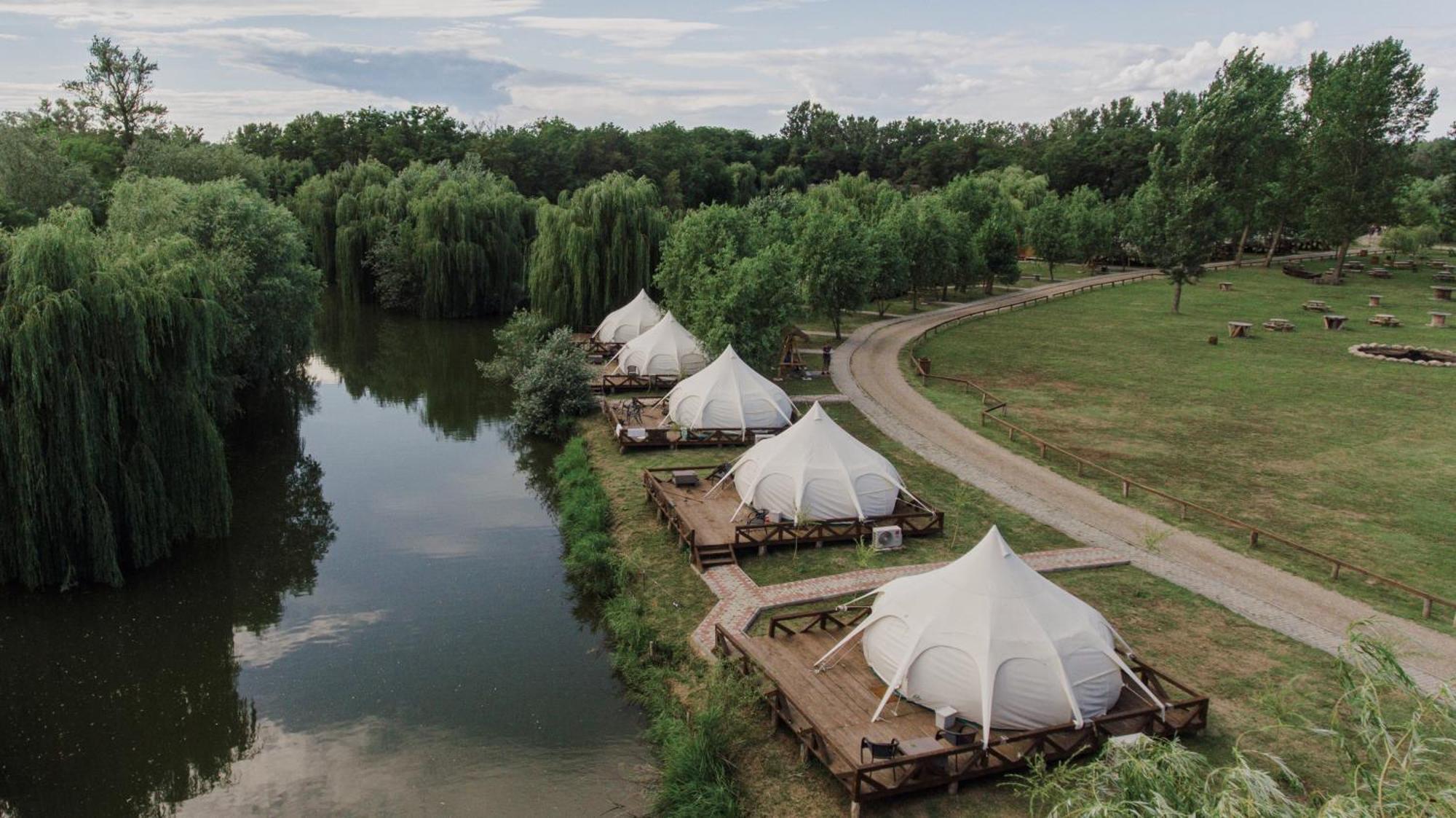 Hotel Zaga Zaga Sat Tecuci Zewnętrze zdjęcie