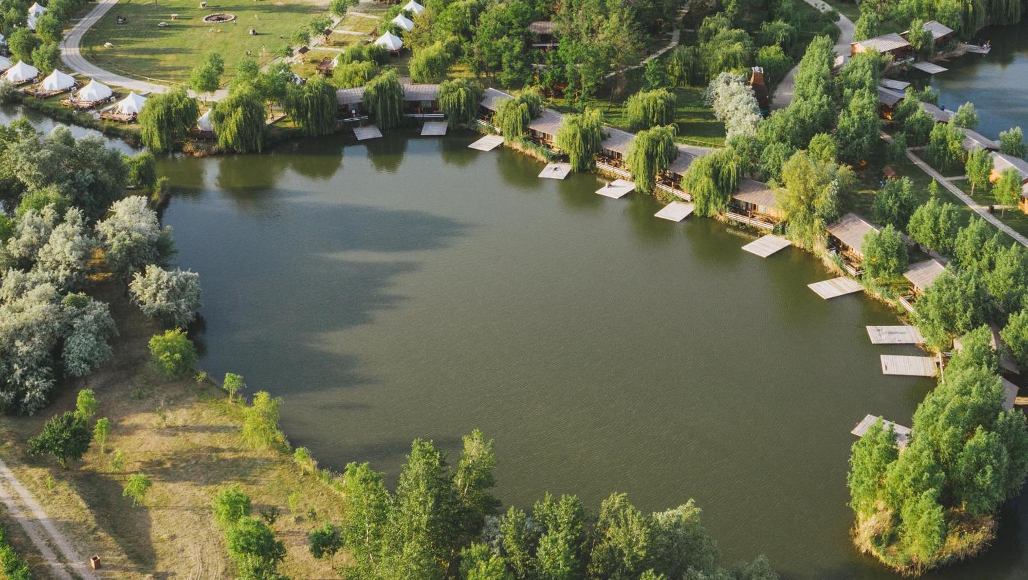 Hotel Zaga Zaga Sat Tecuci Zewnętrze zdjęcie