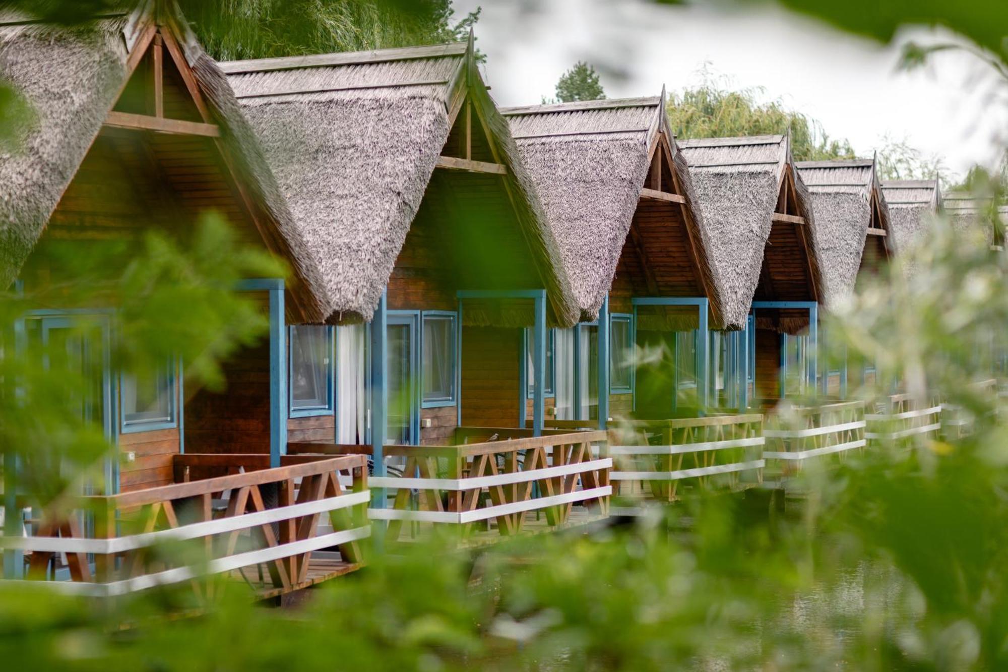 Hotel Zaga Zaga Sat Tecuci Zewnętrze zdjęcie