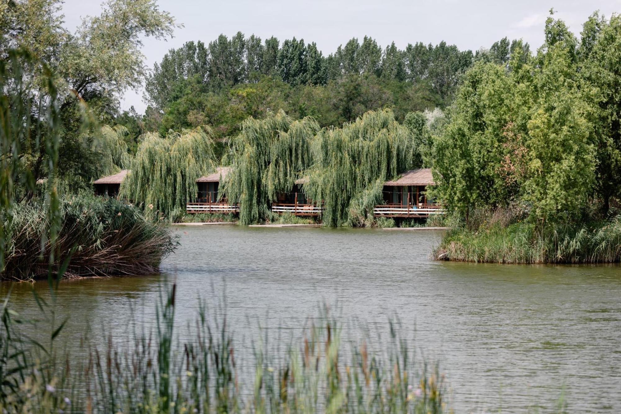 Hotel Zaga Zaga Sat Tecuci Zewnętrze zdjęcie